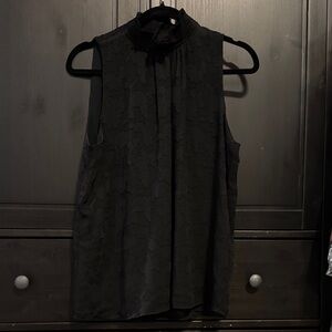 LOFT Black Sleeveless Floral Jacquared Top